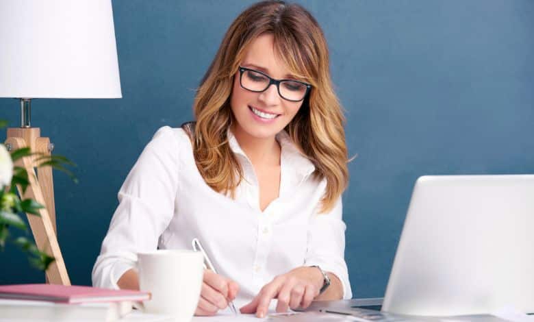 How To Become An Entrepreneur Without Money Or Experience?
